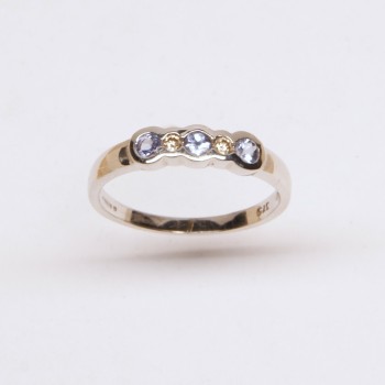 8-016  9ct White Gold Tanzanite + Diamond Half Eternity Ring Size N  